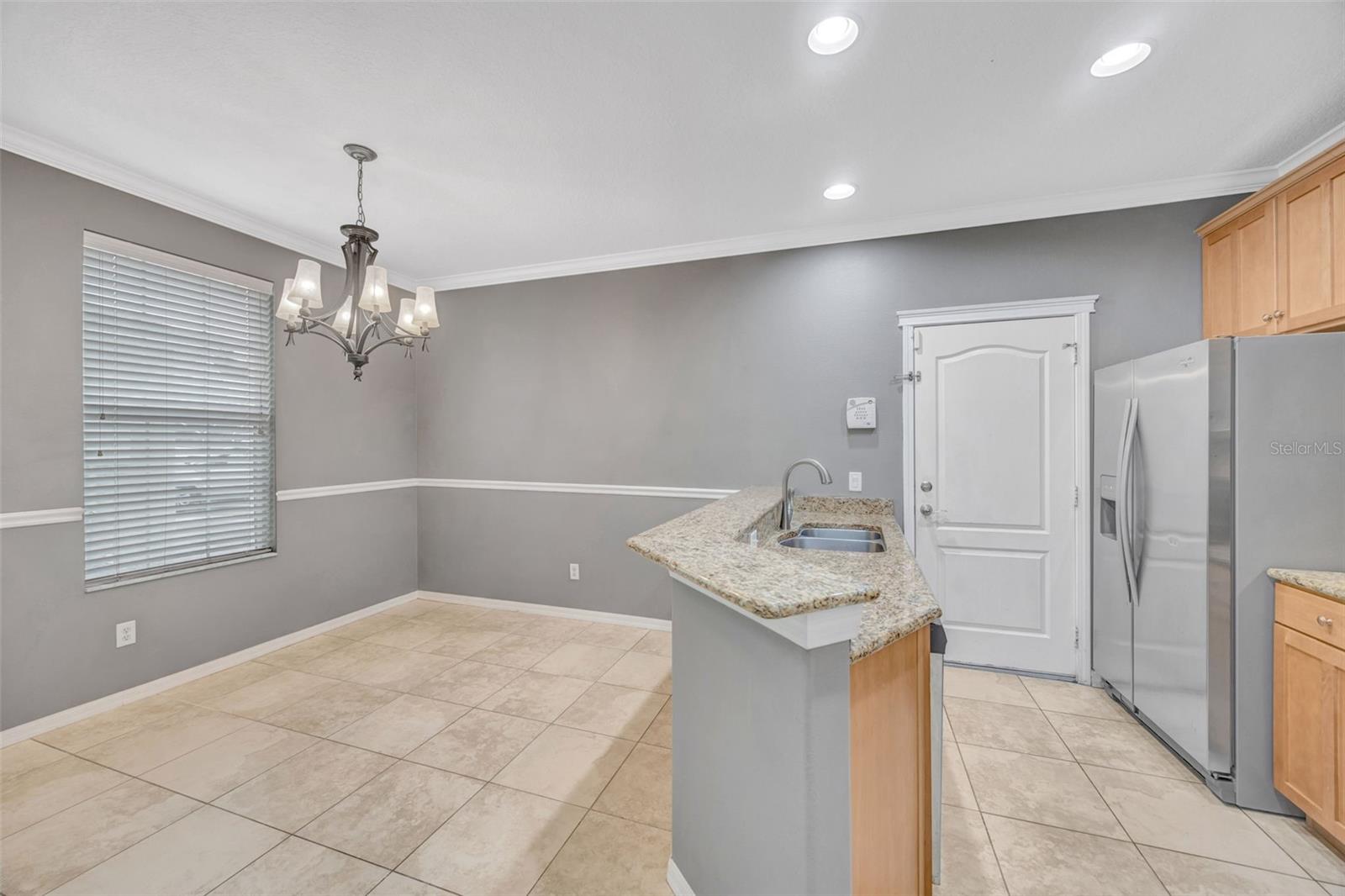 LUXURY CONDO AT FISHHAWK RANCH - Residential