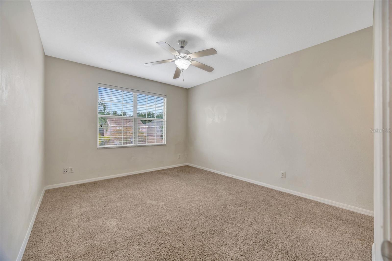 LUXURY CONDO AT FISHHAWK RANCH - Residential