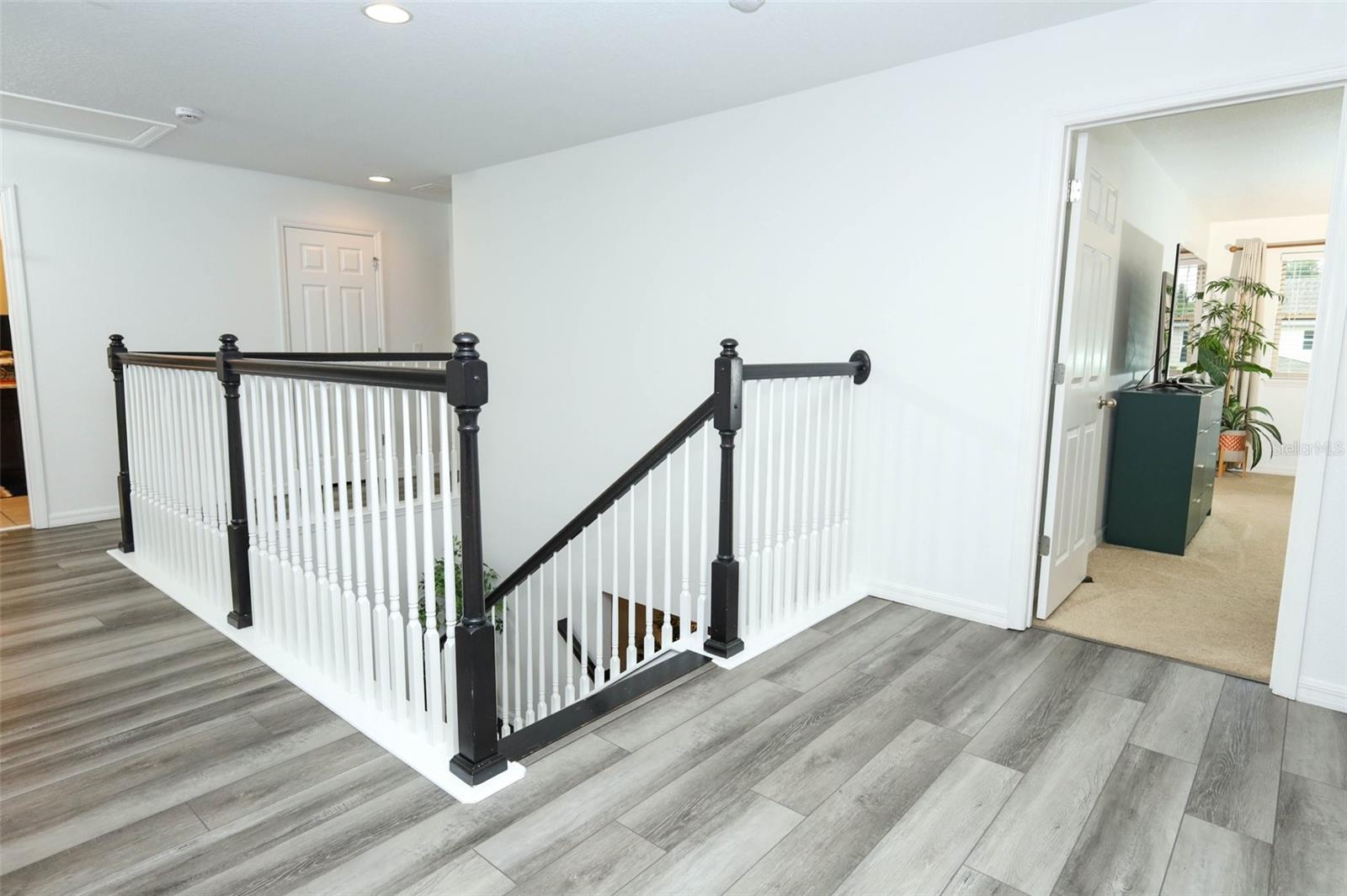 NOVA GROVE - Residential