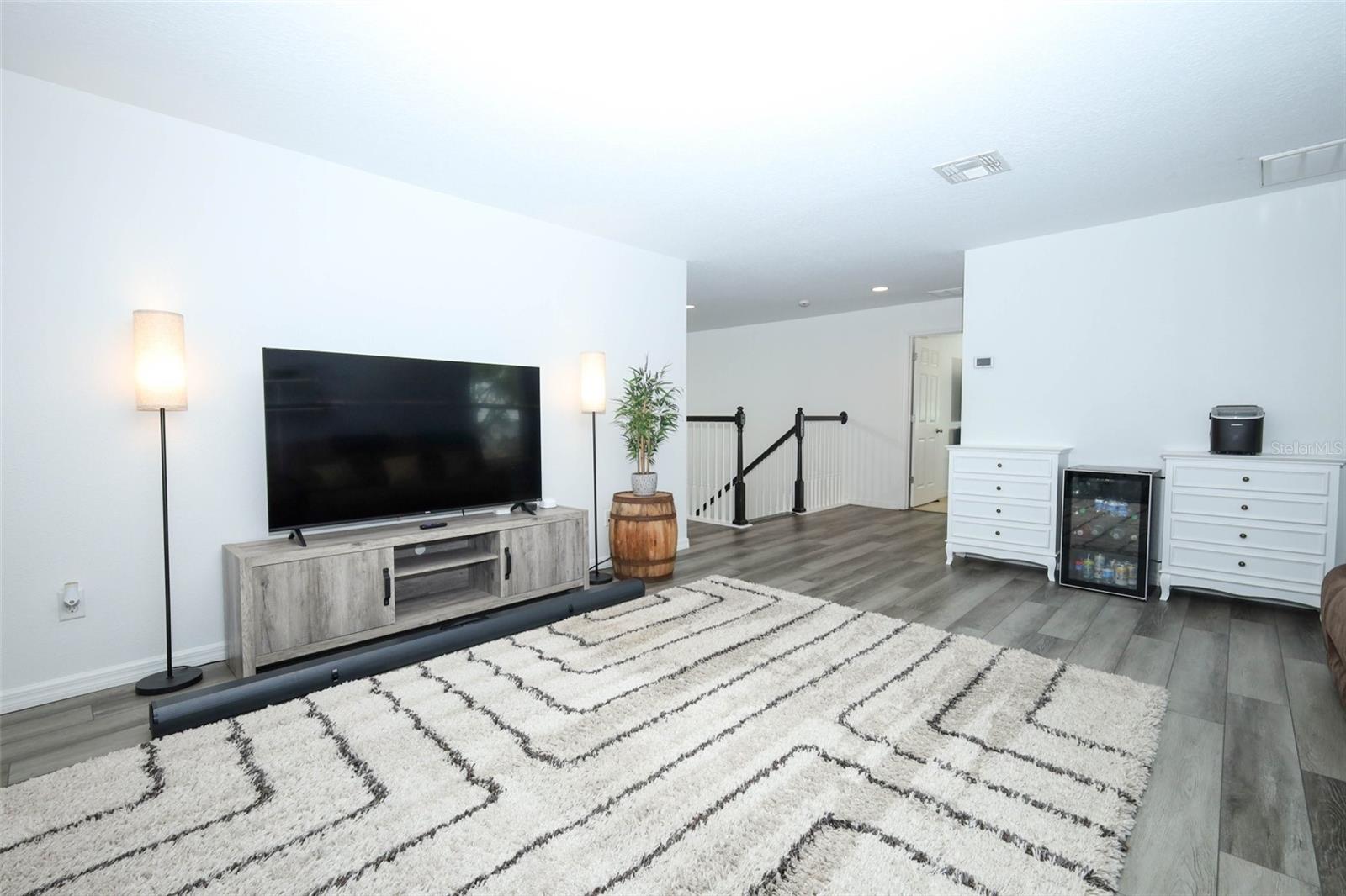 NOVA GROVE - Residential