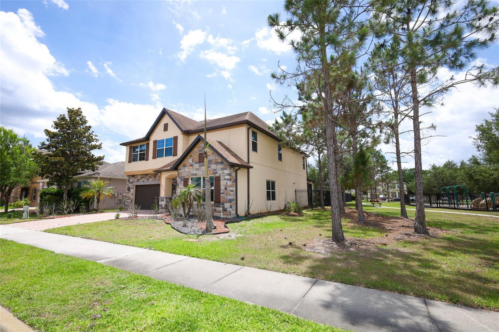 NOVA GROVE - Residential
