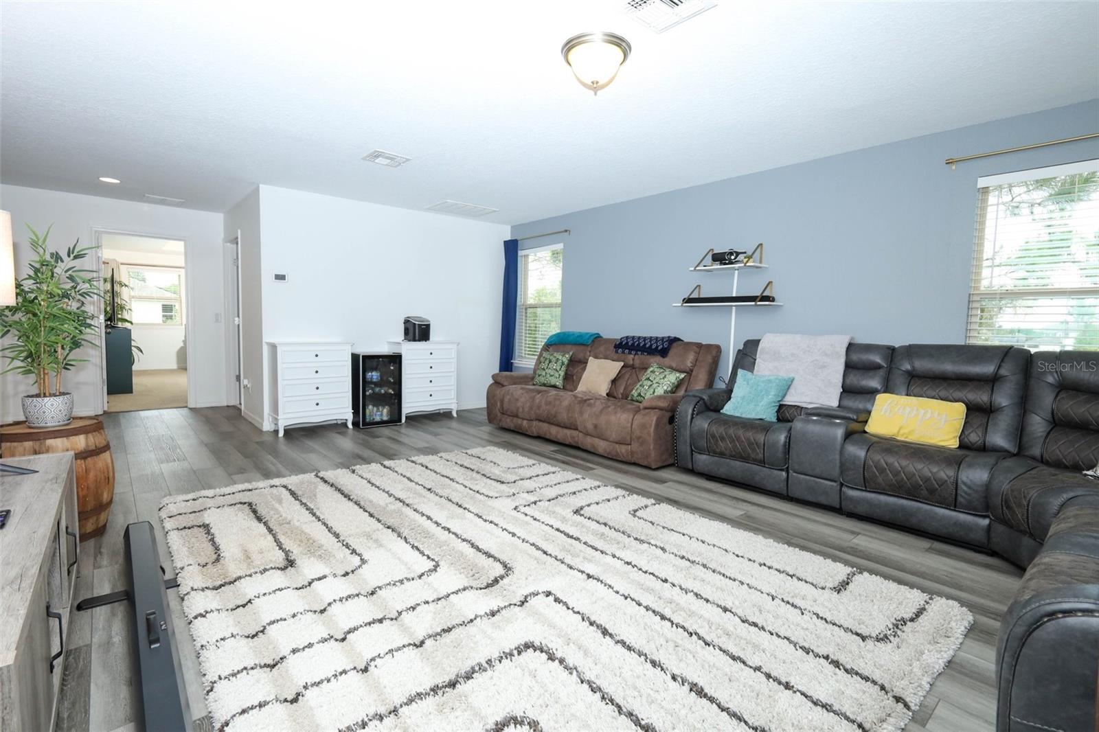 NOVA GROVE - Residential
