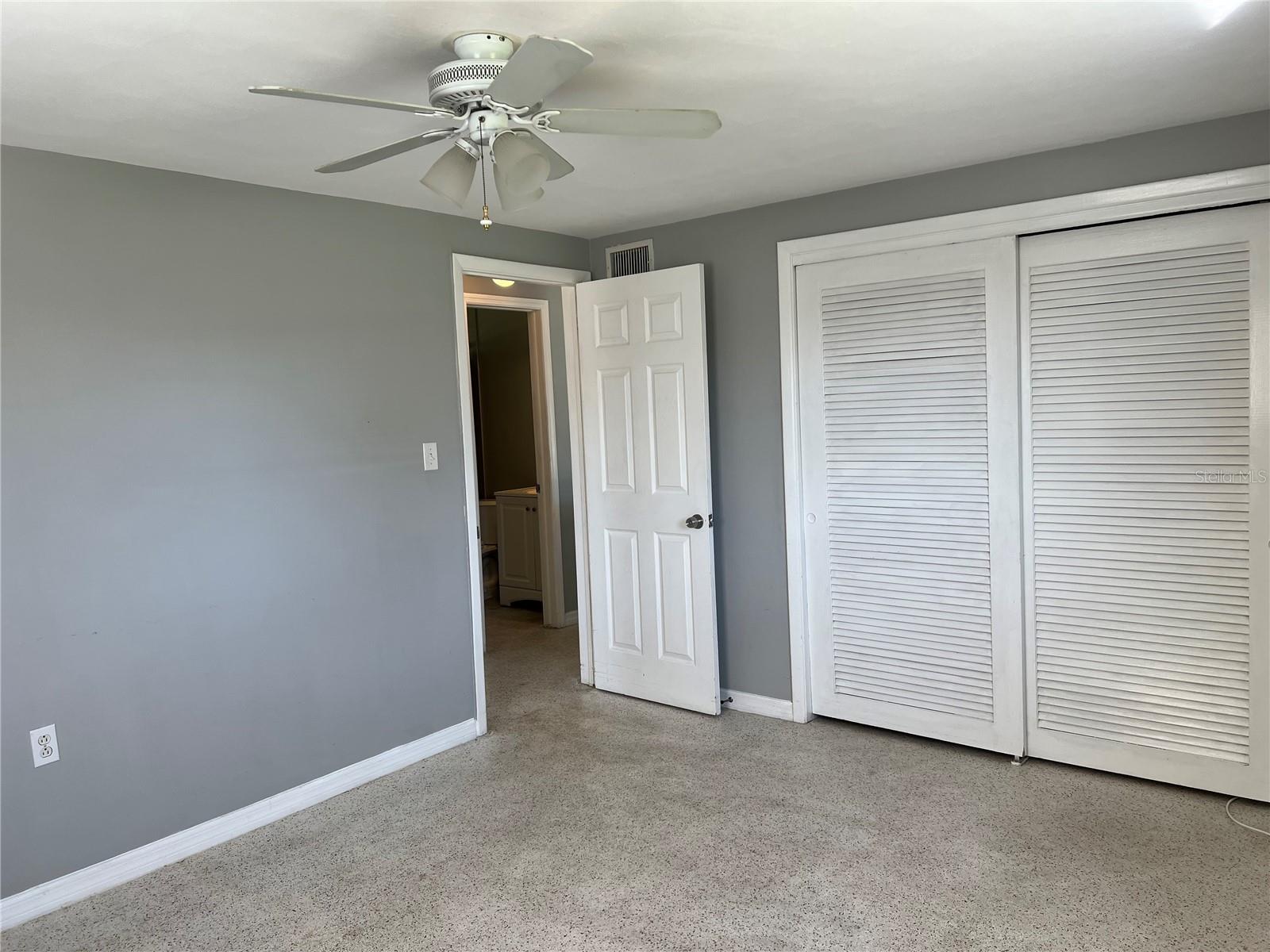 COUNTRY ESTATES - Residential Lease