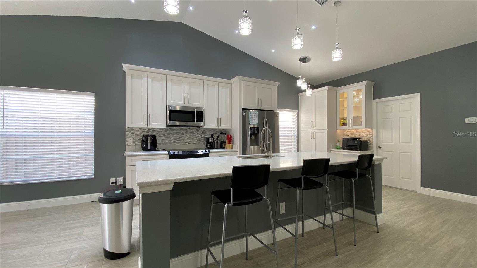 COUNTRYWALK PH 01 - Residential Lease