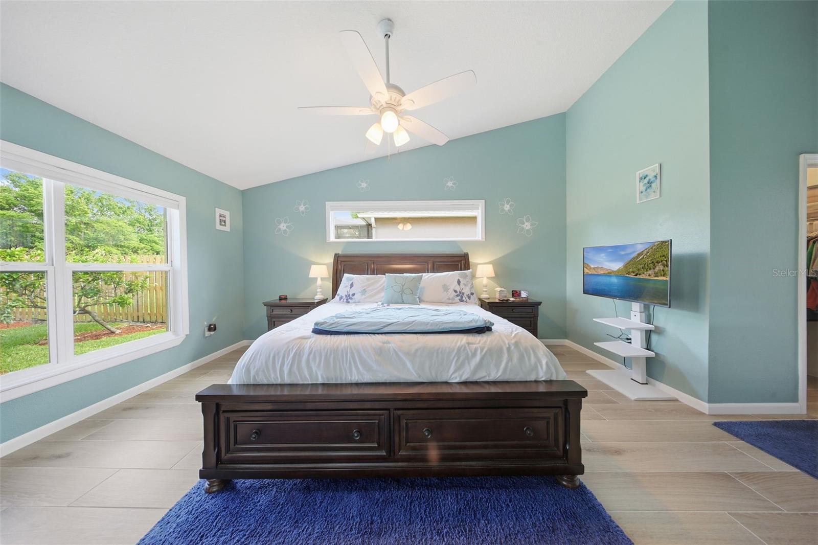 WINDING HOLLOW UNIT 1 - Residential