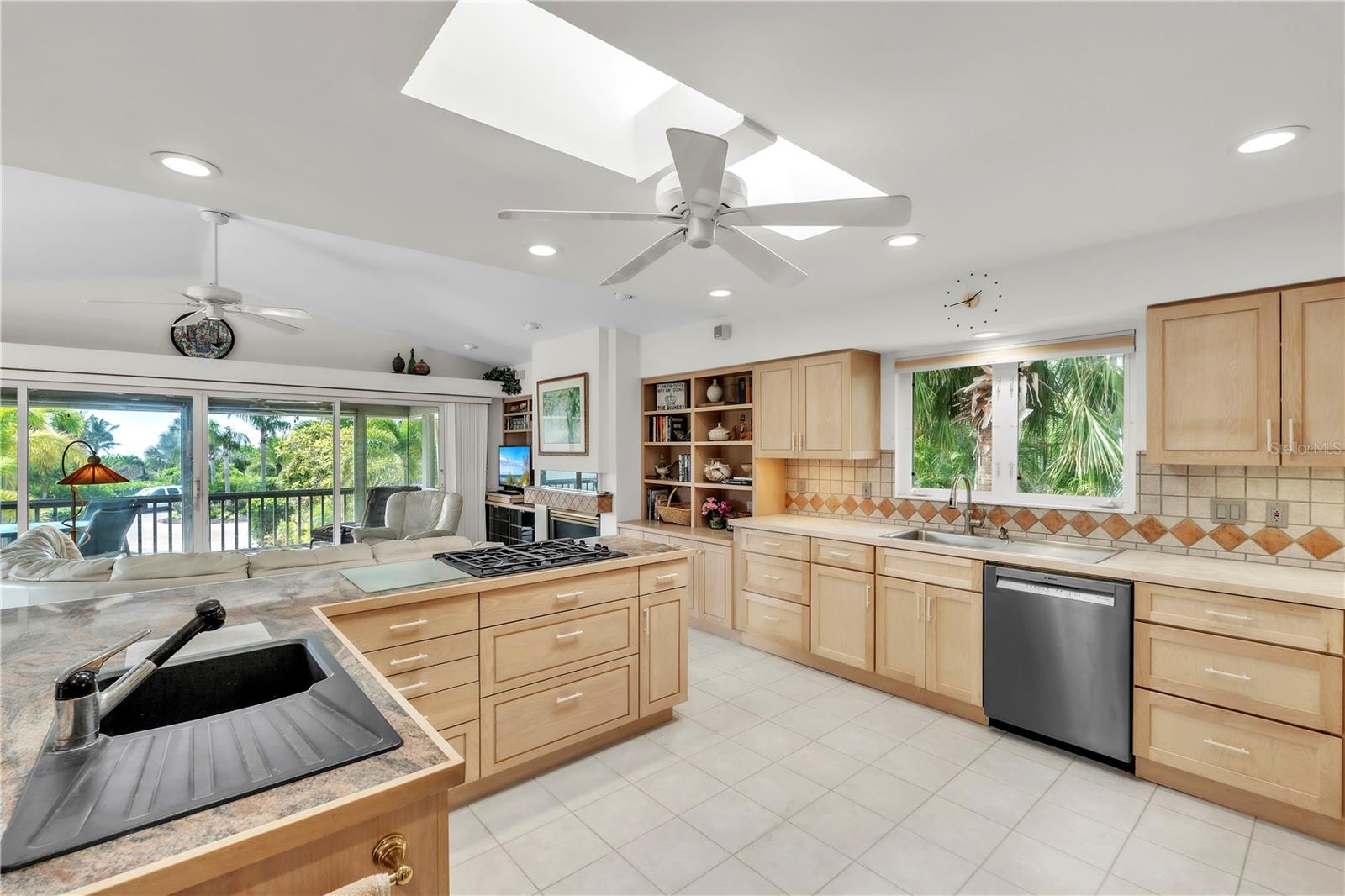 SUNSET COVE - Residential