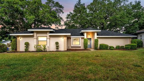 Photo of 4669 Highlands Place Drive, Lakeland, FL 33813 (MLS # L4961247)
