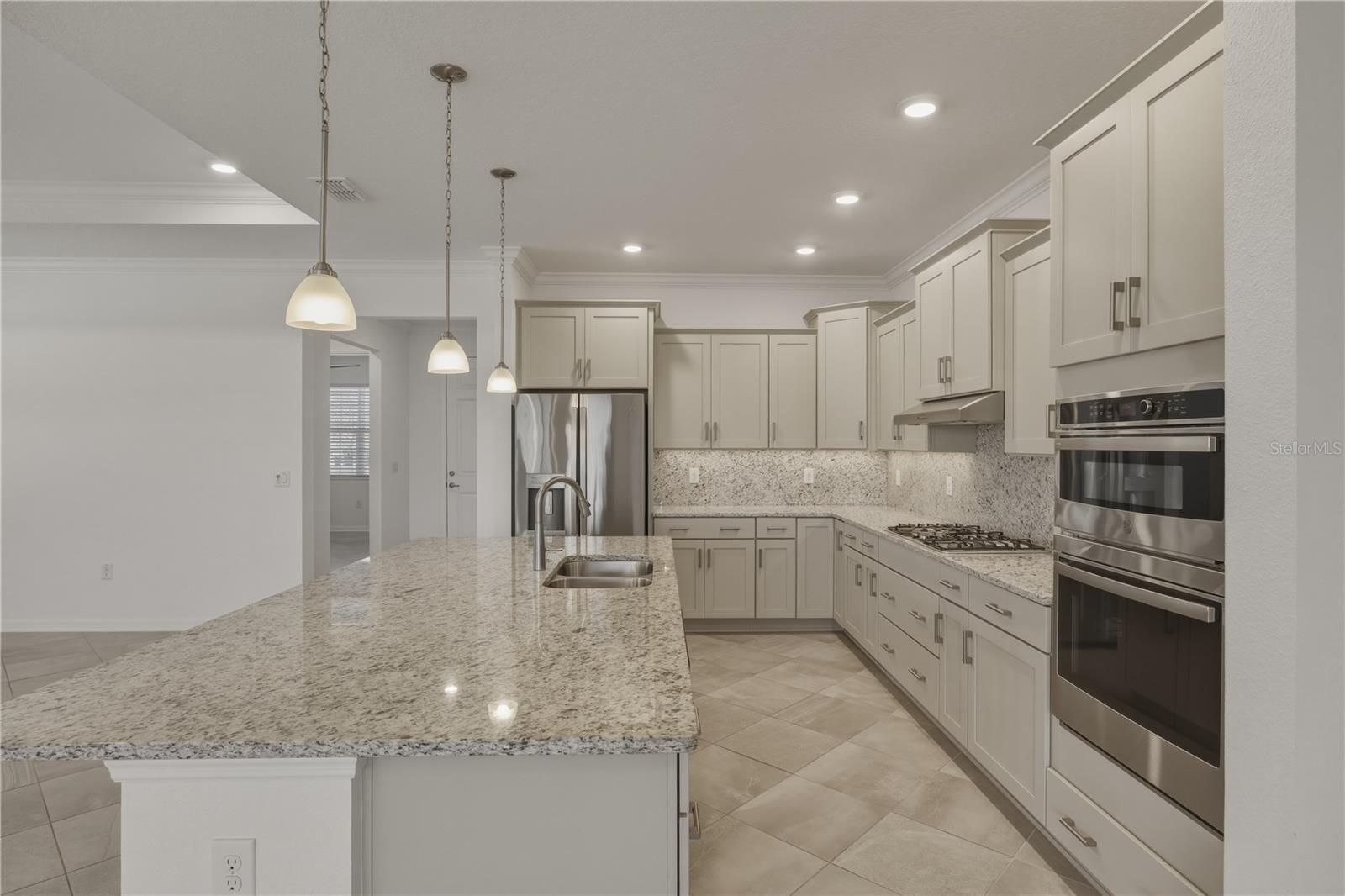 ON TOP OF THE WORLD AVALON PHASE 7 - Residential