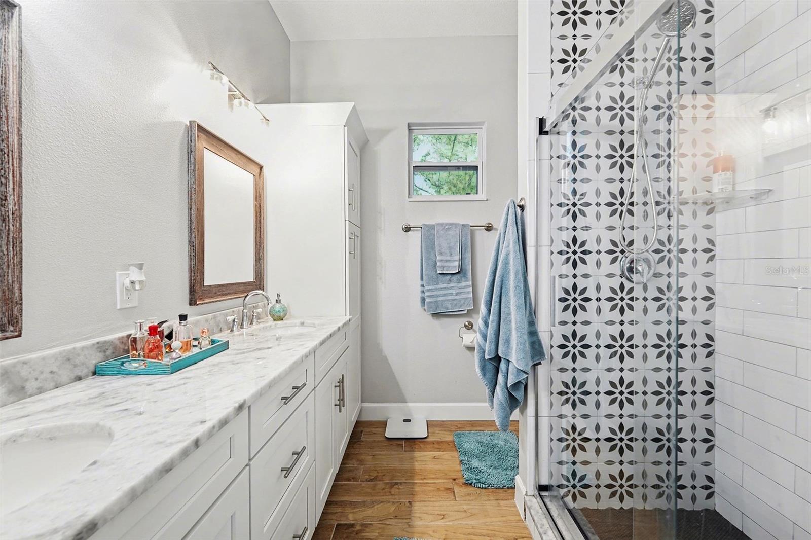 BELLMONT HEIGHTS - Residential