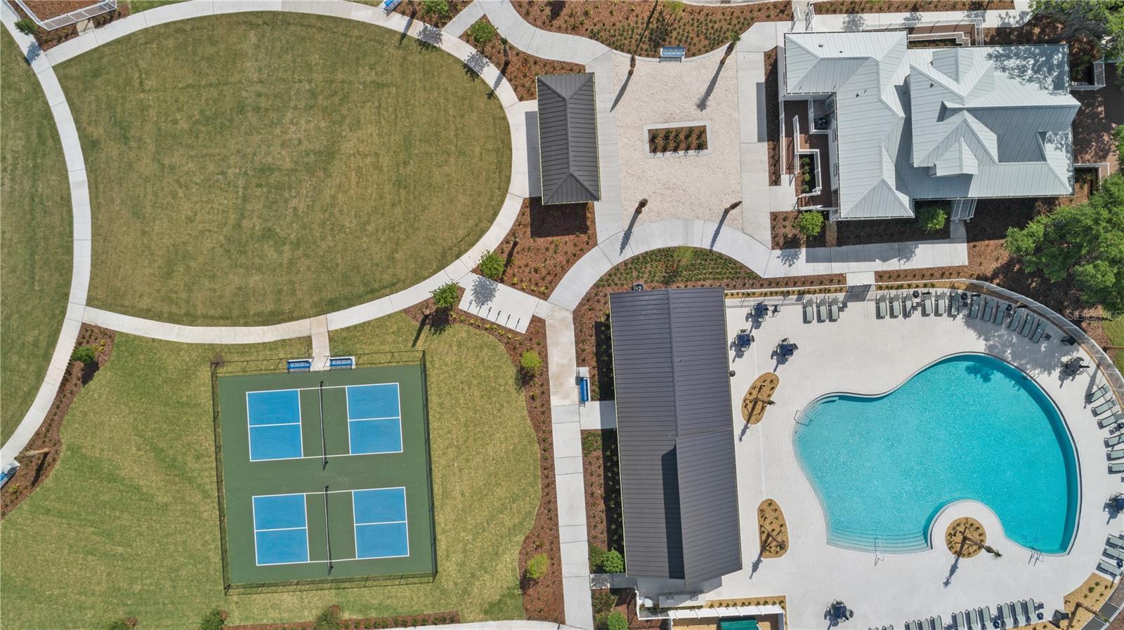 SPRINGHEAD LAKES 25TH - Residential