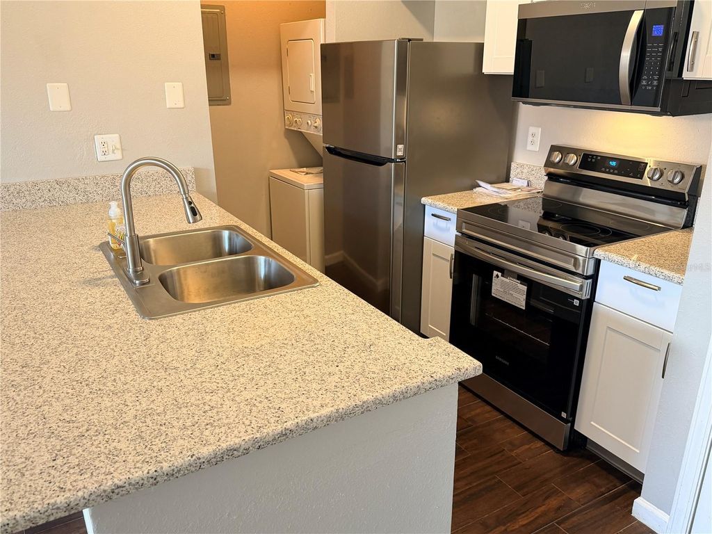 Photo of 10764 70th Avenue #6202, Seminole, FL 33772 (MLS # TB8485639)