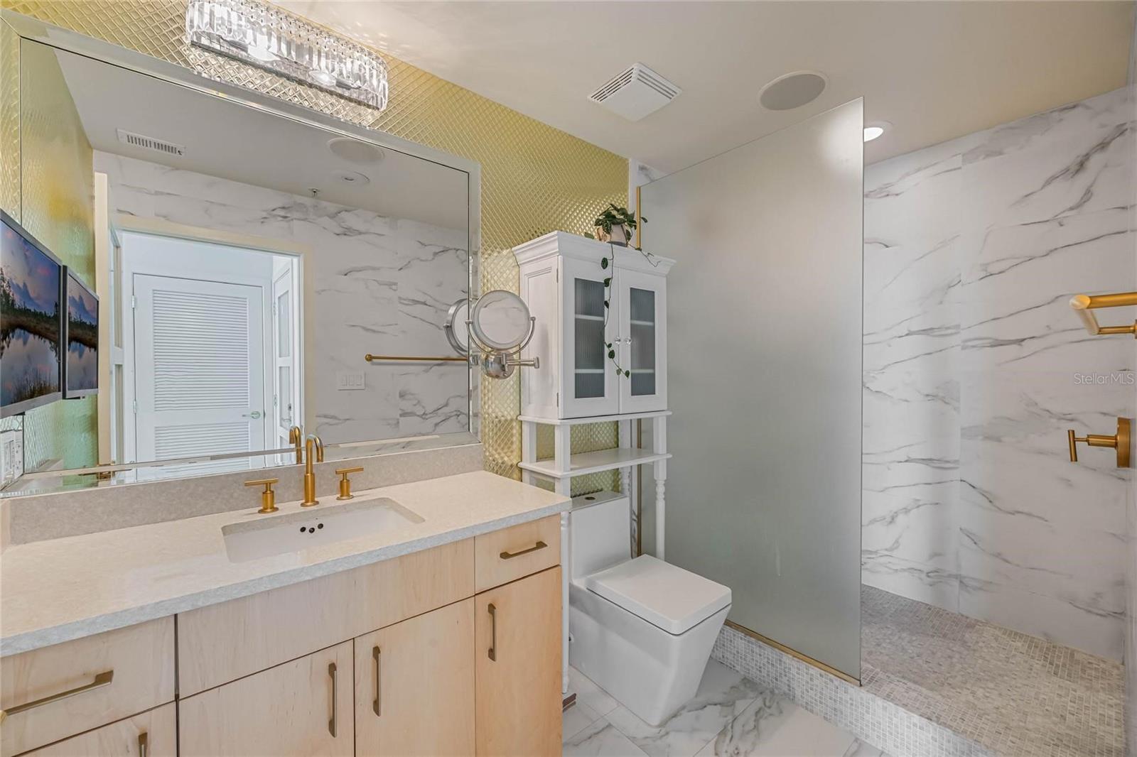 SOLAIRE/PLAZA CONDO - Residential Lease