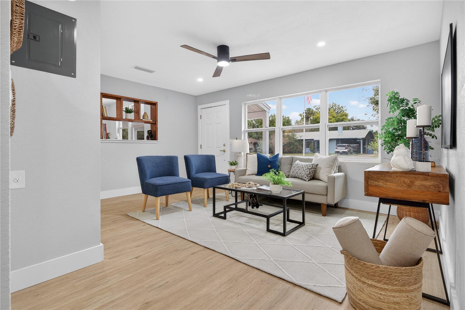 DENNISTONS ORANGE CITY DELAND FARMS - Residential