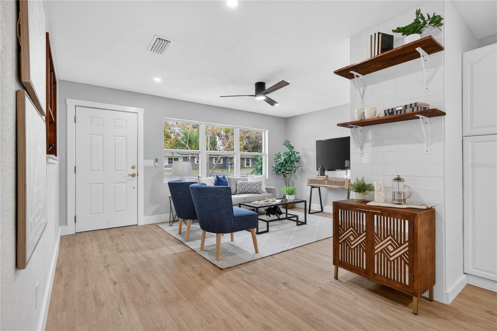 DENNISTONS ORANGE CITY DELAND FARMS - Residential