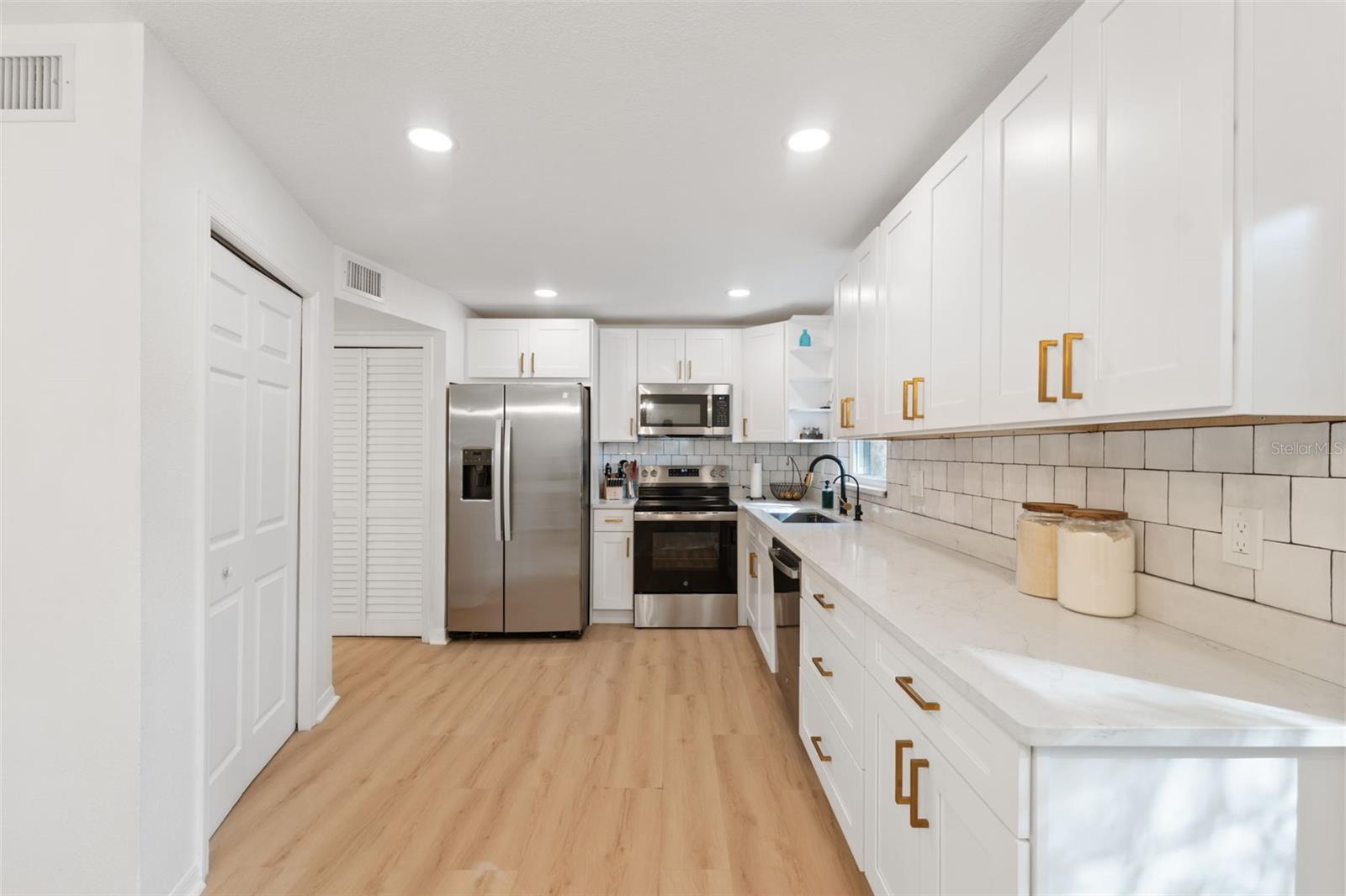 HARVARD ARMS TWNHS - Residential