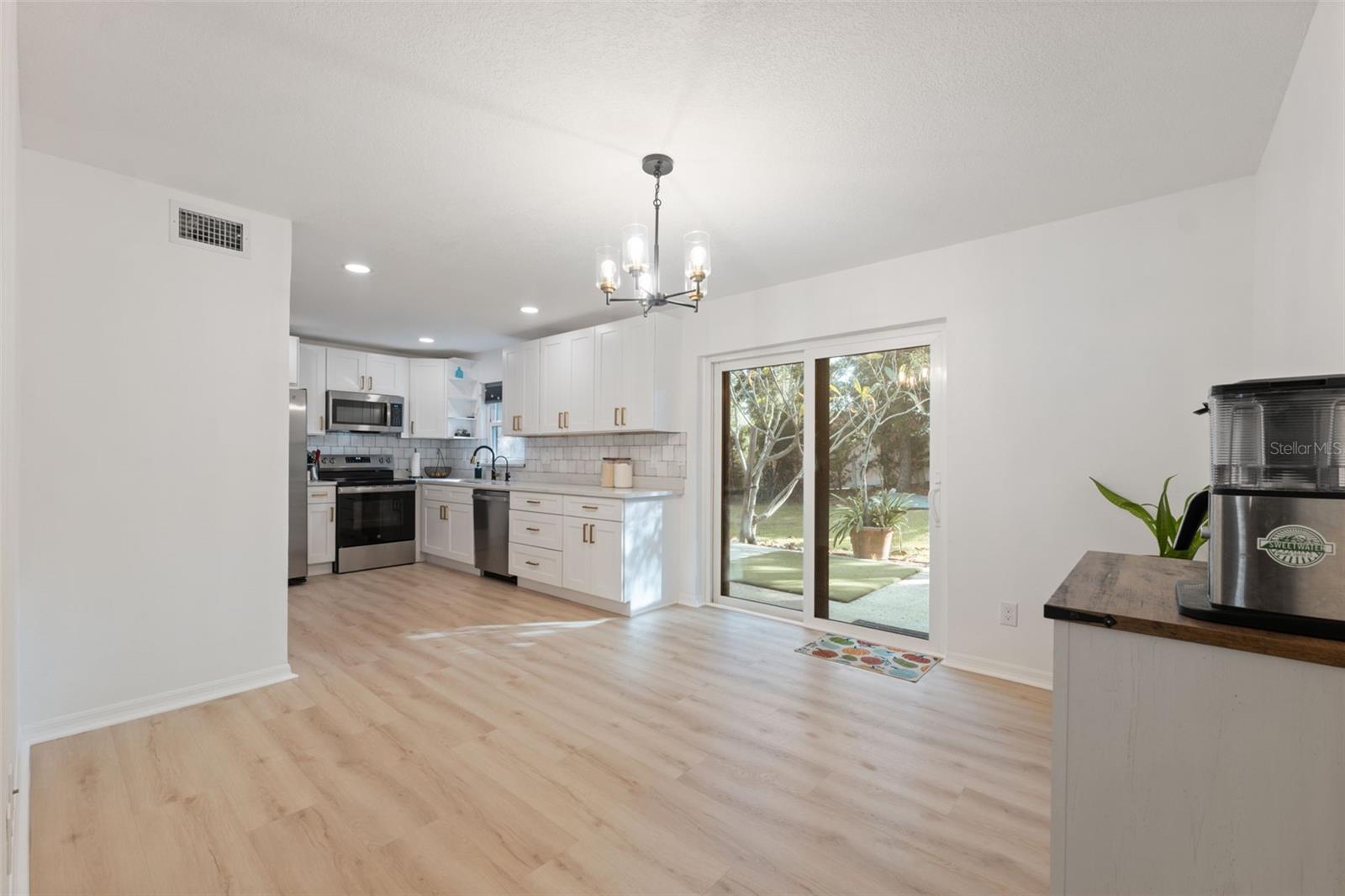 HARVARD ARMS TWNHS - Residential