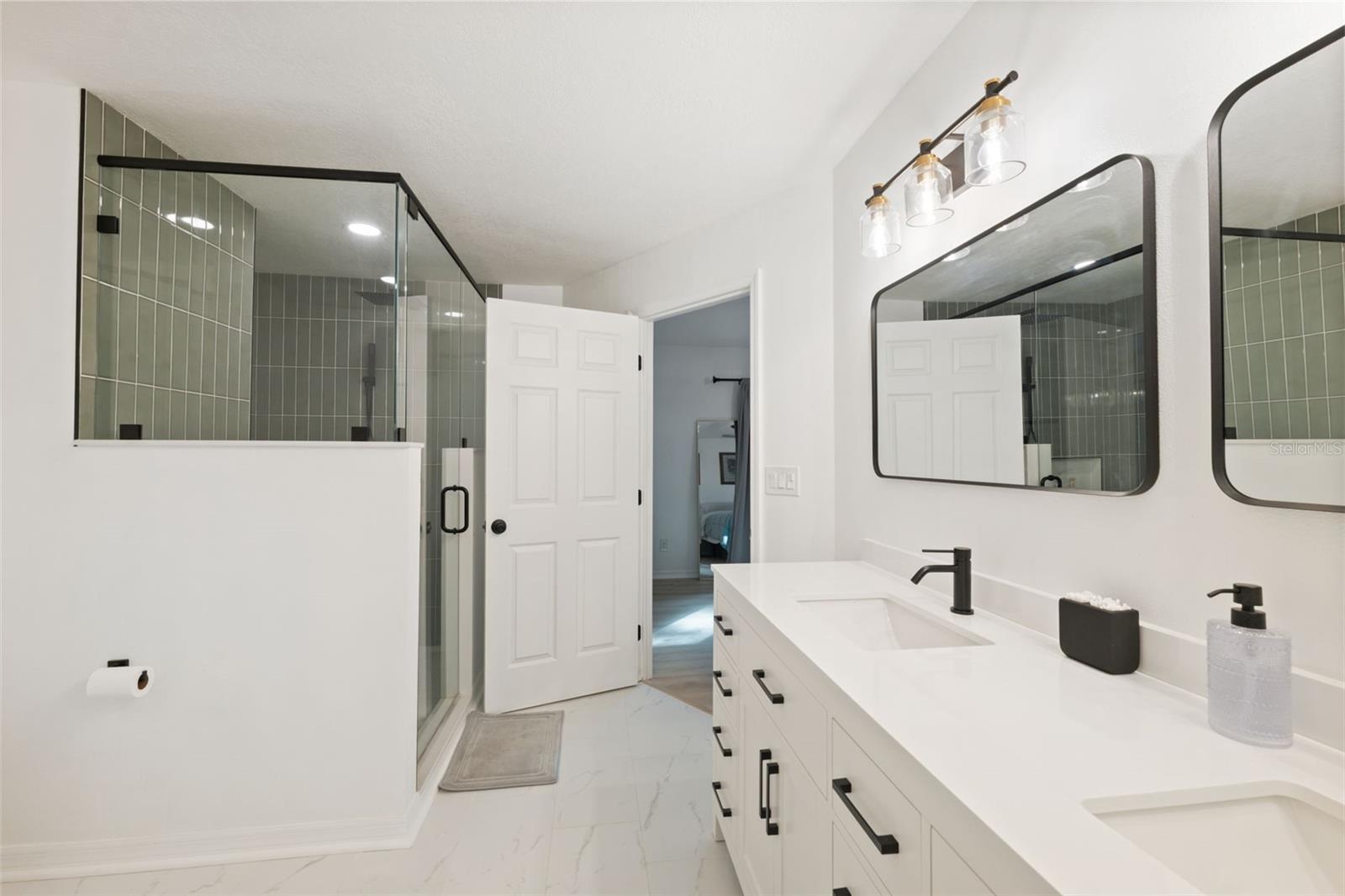 HARVARD ARMS TWNHS - Residential