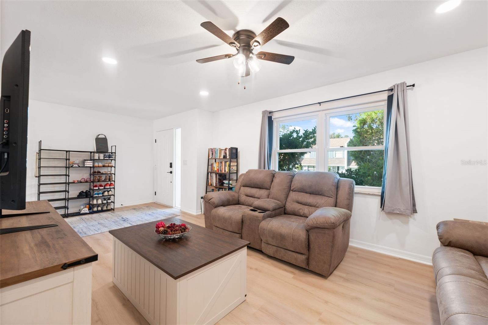 HARVARD ARMS TWNHS - Residential