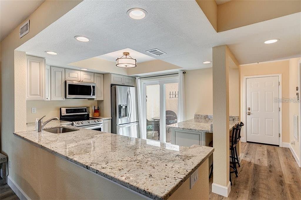 SPINNAKER COVE PH I SEC - Residential