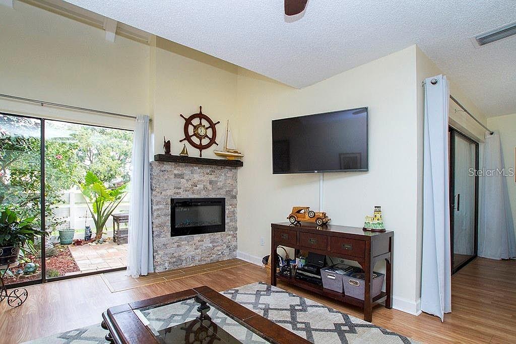 SPINNAKER COVE PH I SEC - Residential