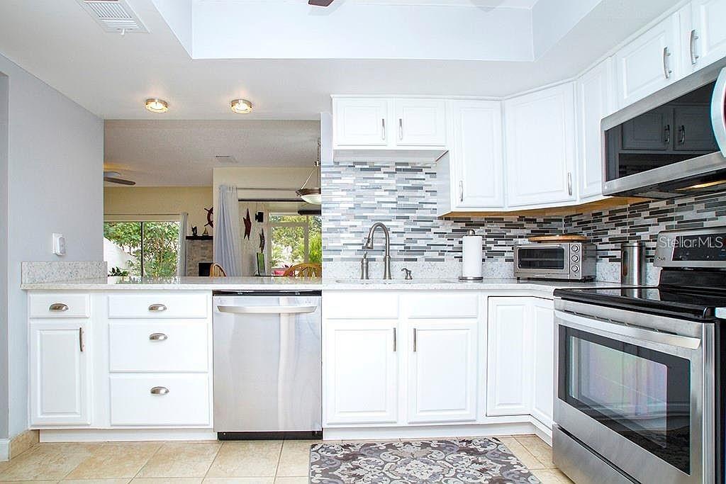 SPINNAKER COVE PH I SEC - Residential