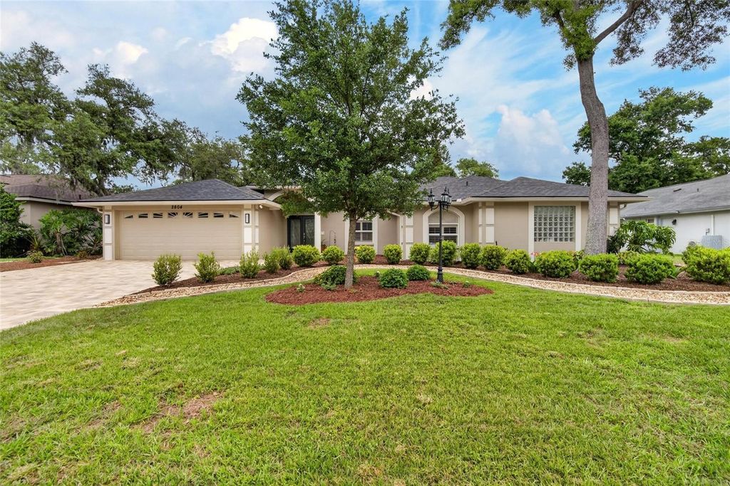 Photo of 2804 Clubhouse Drive, Plant City, FL 33566 (MLS # TB8500313)