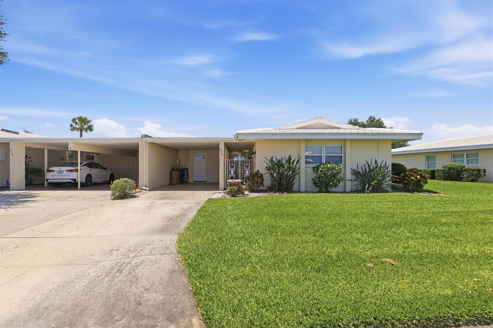 3262 BROCKTON LANE 608