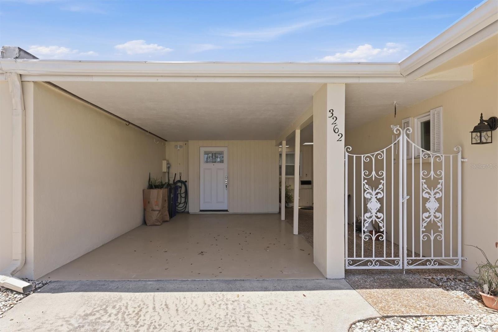 3262 BROCKTON LANE 608