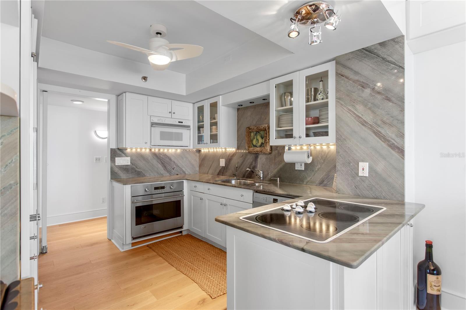 BEACHES OF LONGBOAT KEY - Residential