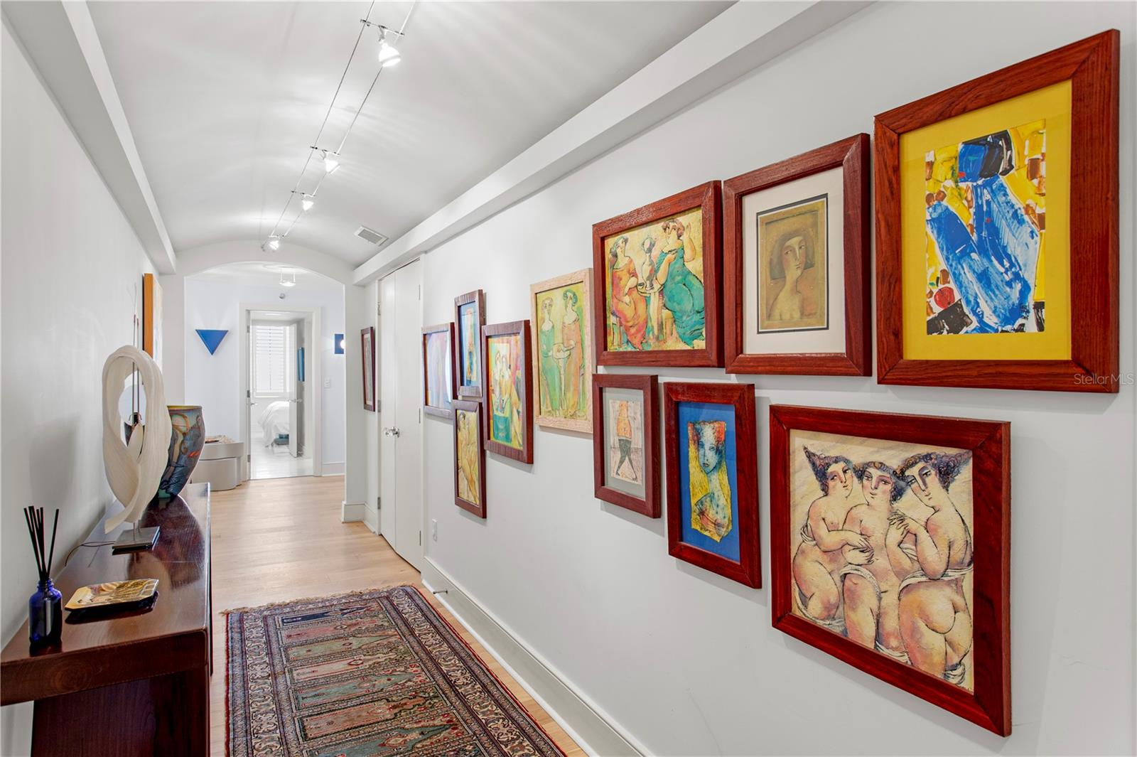 BEACHES OF LONGBOAT KEY - Residential