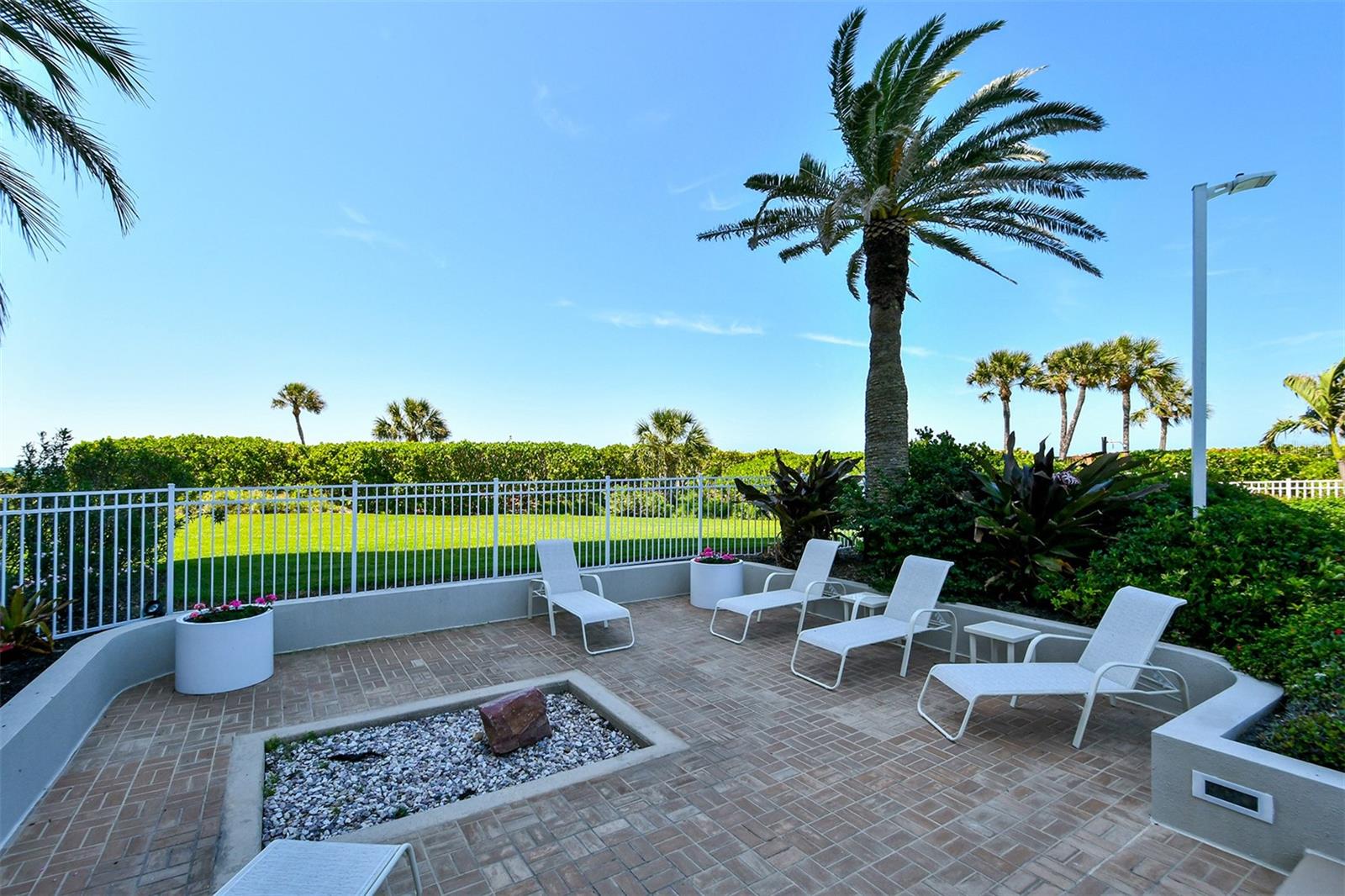 BEACHES OF LONGBOAT KEY - Residential