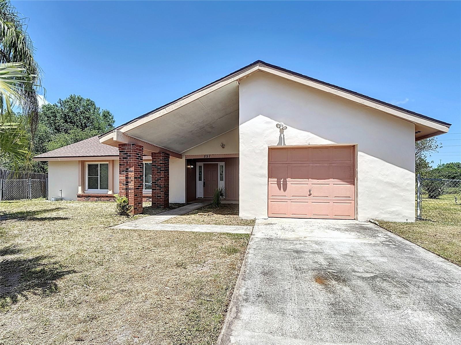 857 E FLAG LN