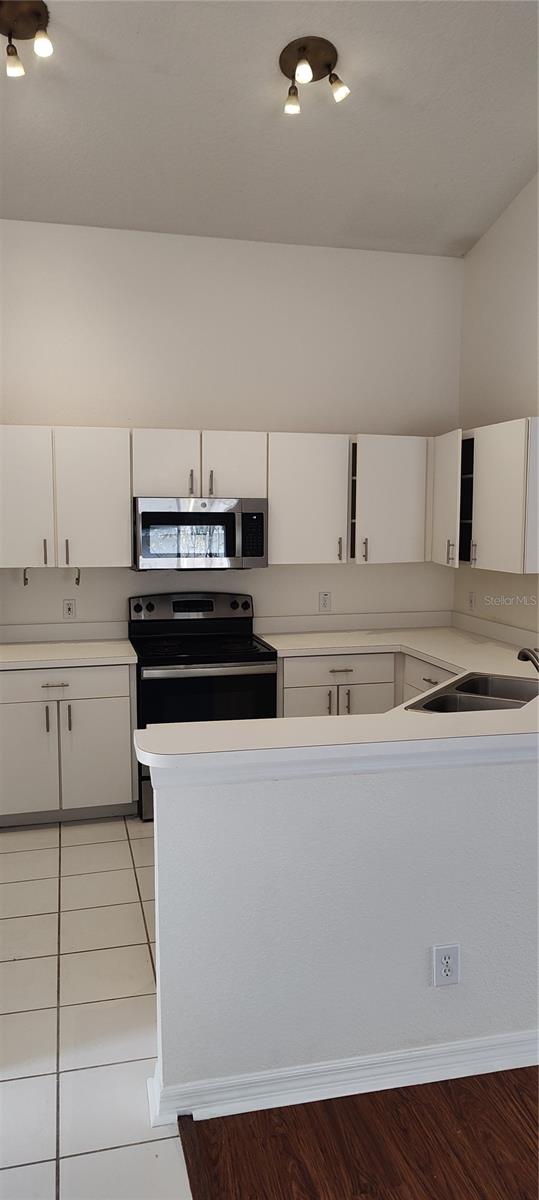 BRANDON BROOK PH VII - Residential Lease