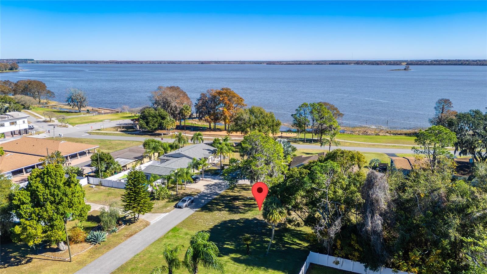 HOWEY LAKE SHORE HEIGHTS - Land