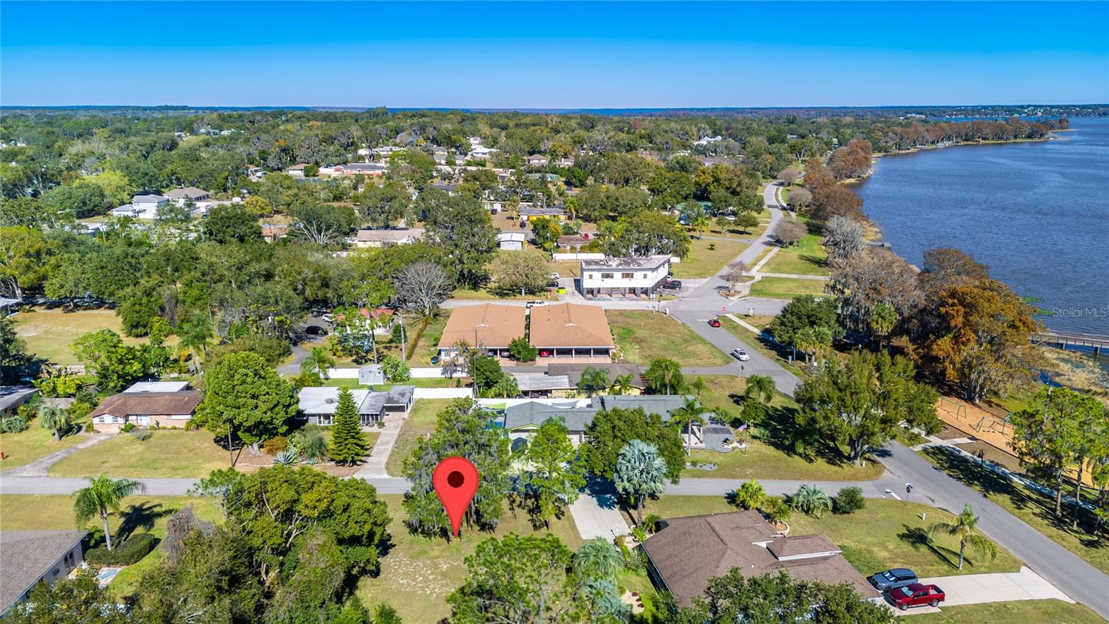 HOWEY LAKE SHORE HEIGHTS - Land