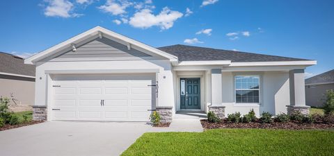 Photo of 2041 Summerlake Drive, Auburndale, FL 33823 (MLS # L4955020)