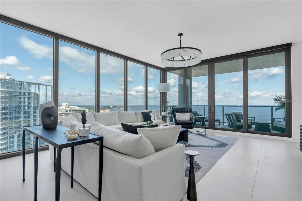 Photo of 301 1st Street S #3003, St Petersburg, FL 33701 (MLS # W7889894)