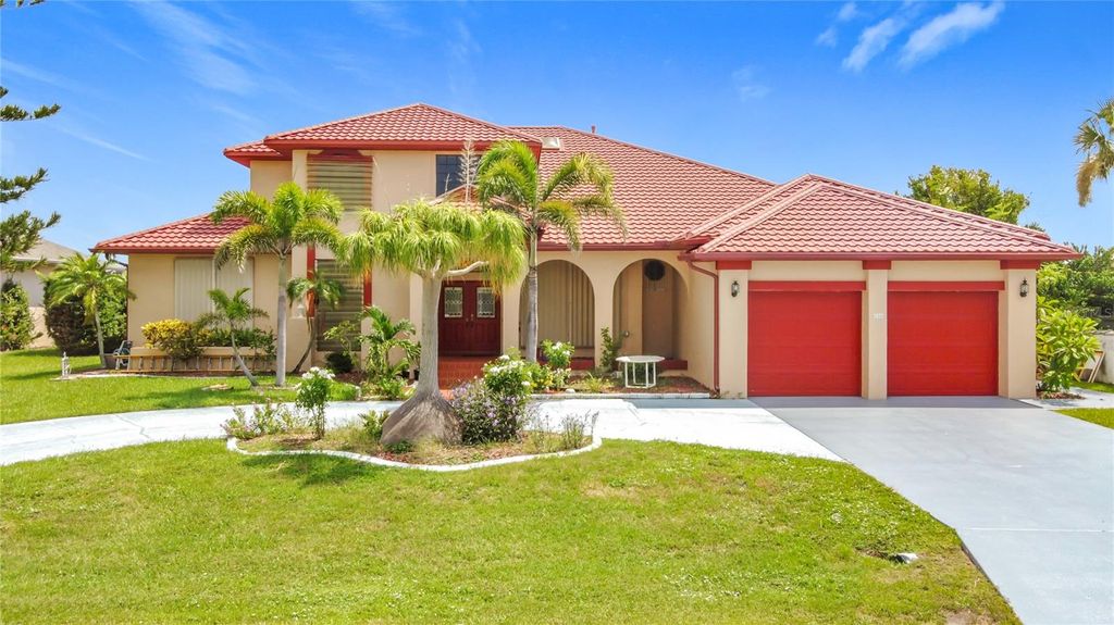 Photo of 134 Seville Place SW, Port Charlotte, FL 33952 (MLS # C7512909)