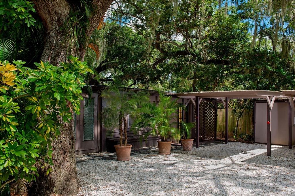 Photo of 1631 Bonita Ln #C, Sarasota, FL 34239 (MLS # A4688916)