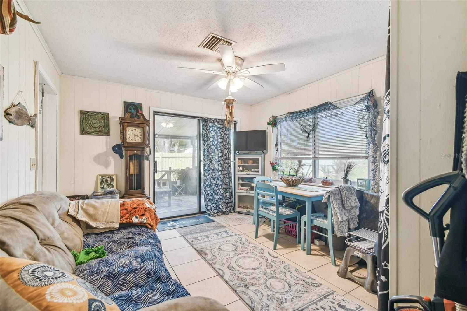 SOUTH GROVE SUB - Residential Income