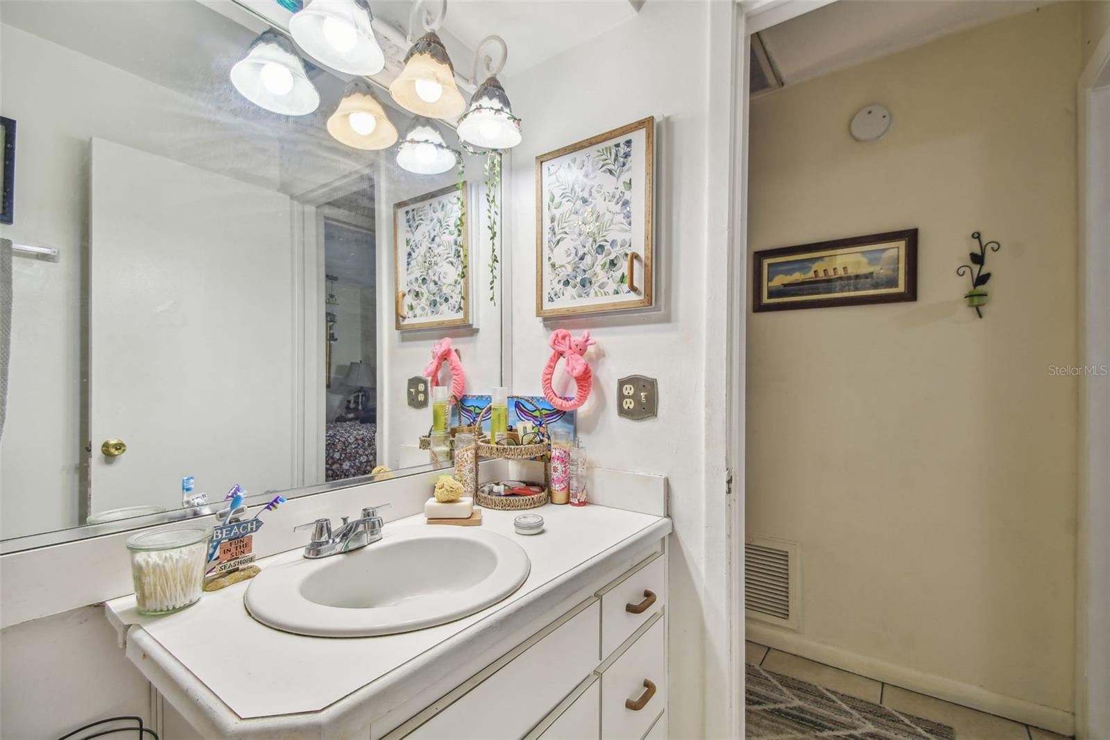 SOUTH GROVE SUB - Residential Income