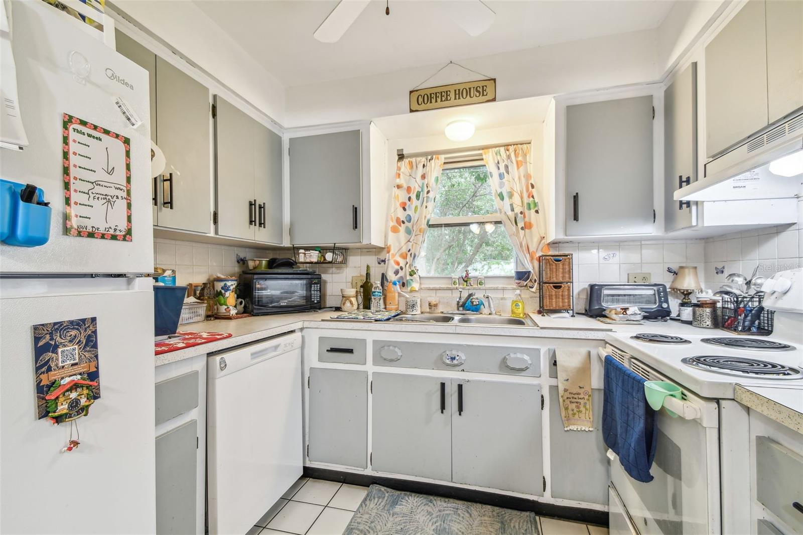 SOUTH GROVE SUB - Residential Income