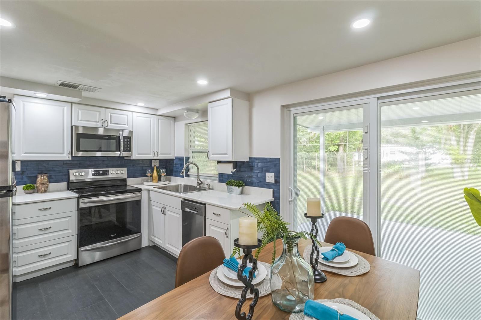 NEW HOMOSASSA VILLAGE - Residential