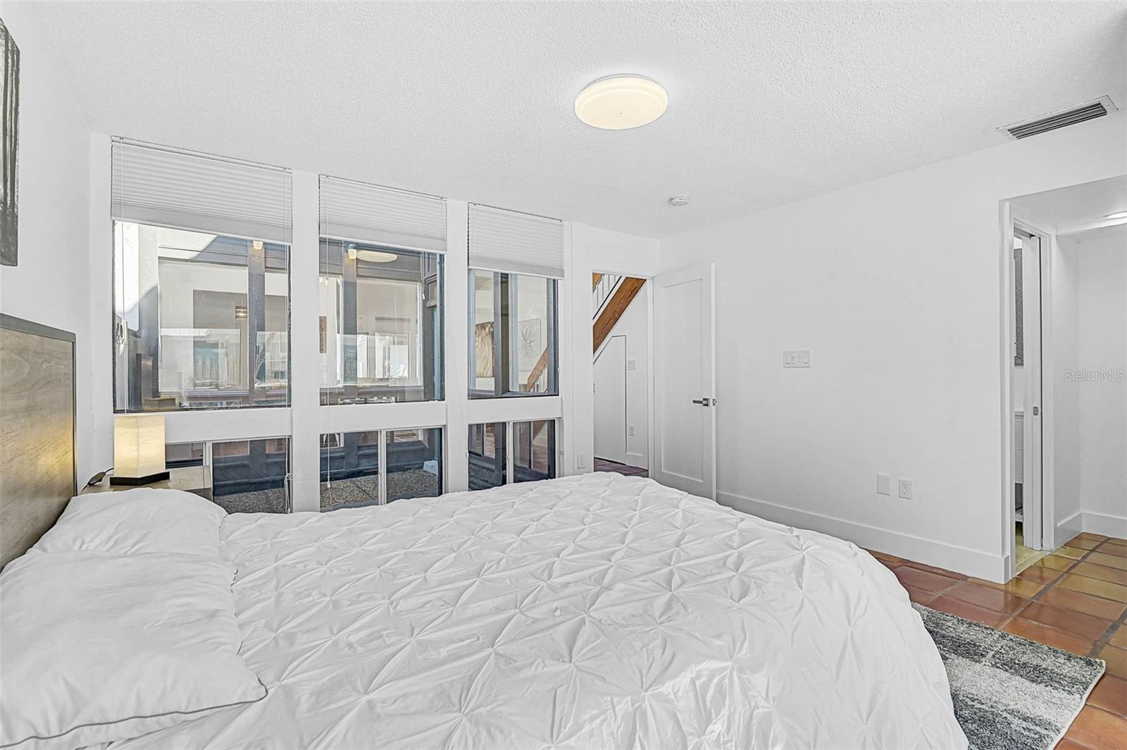 EMBASSY VILLAS - Residential Lease