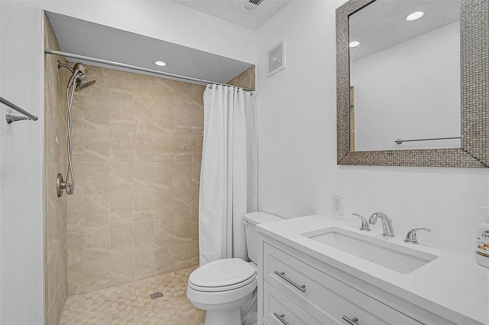 EMBASSY VILLAS - Residential Lease