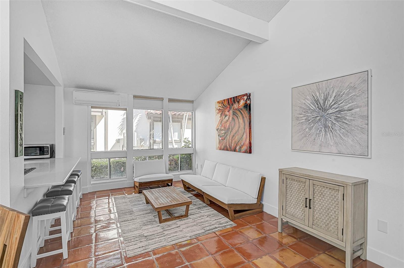 EMBASSY VILLAS - Residential Lease