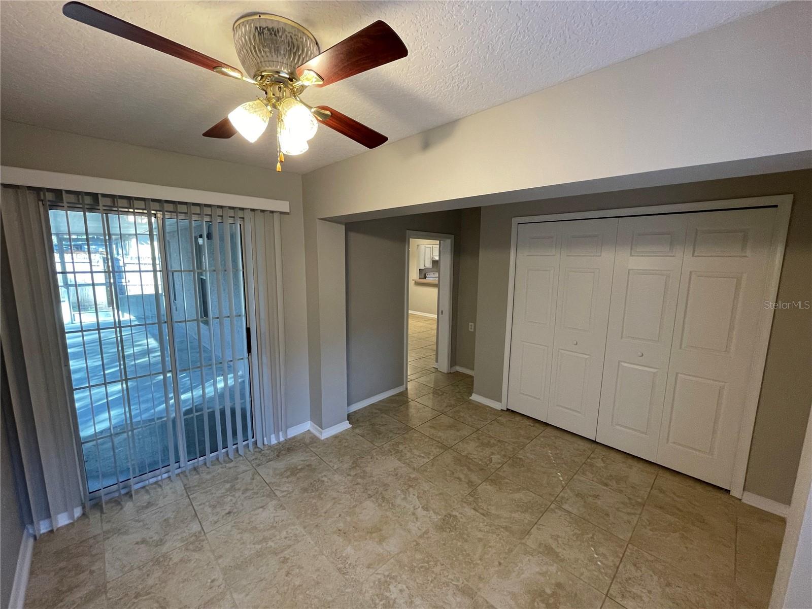 OAK HAMMOCK - Residential Lease