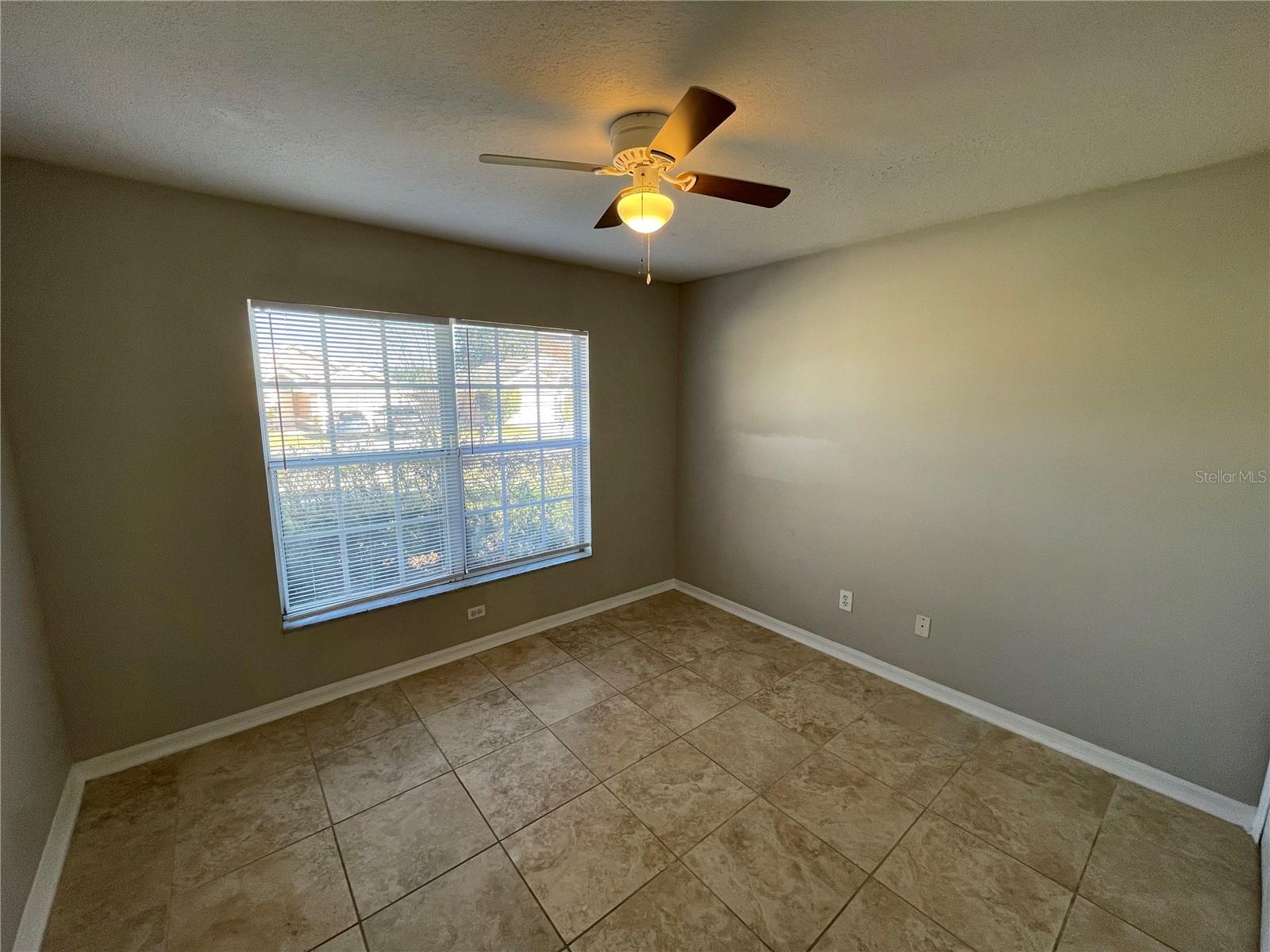 OAK HAMMOCK - Residential Lease