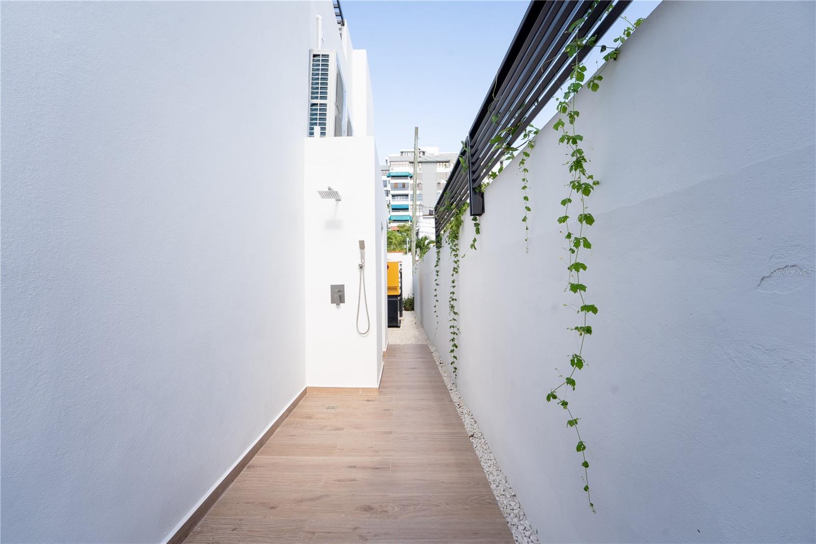 PLACID COURT - Residential