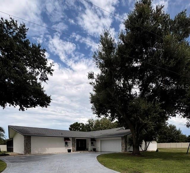 Photo of 1936 Rolling Green Circle, Sarasota, FL 34240 (MLS # TB8549072)